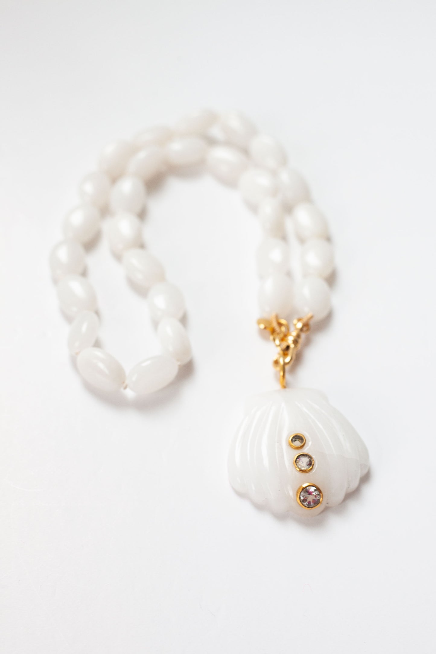 Sora Necklace White