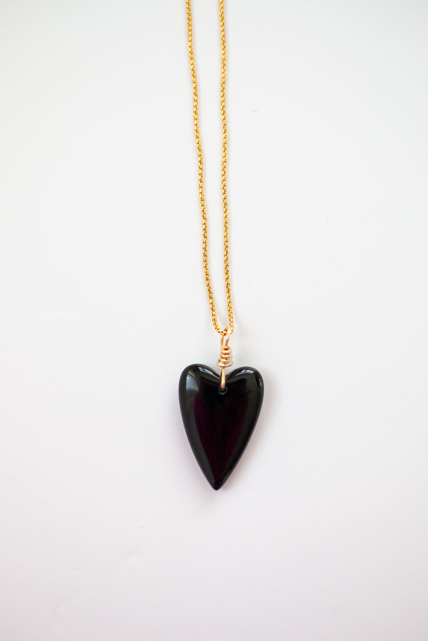 Victoria Necklace White