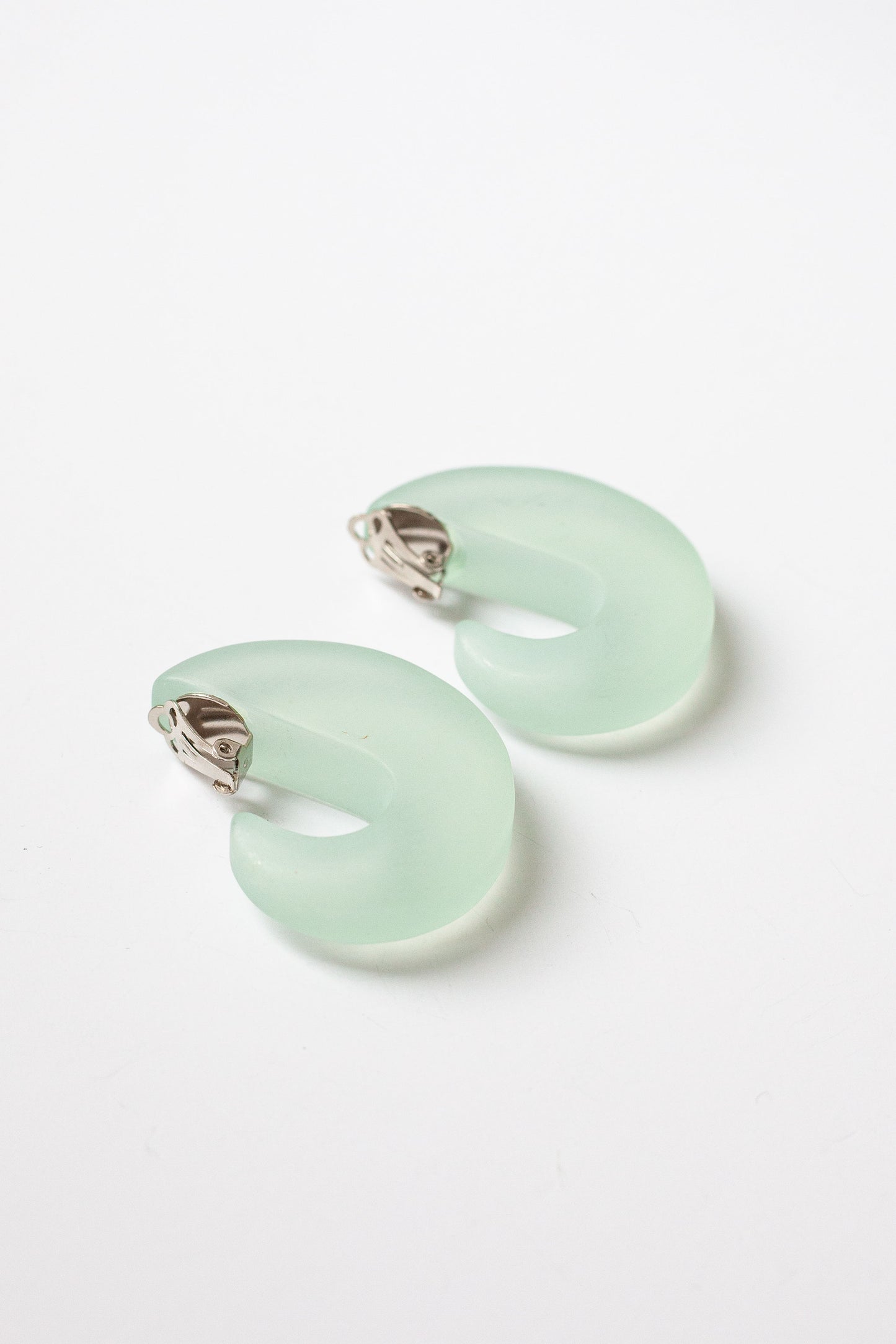 Vintage Frosted Pastel Earrings - Green