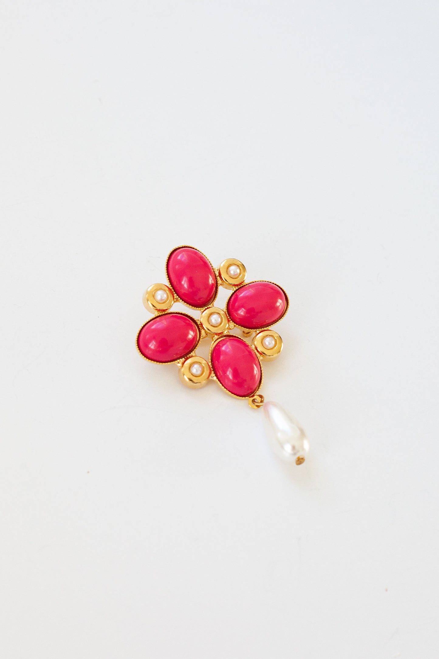 Vintage Pink Cabachon Brooch