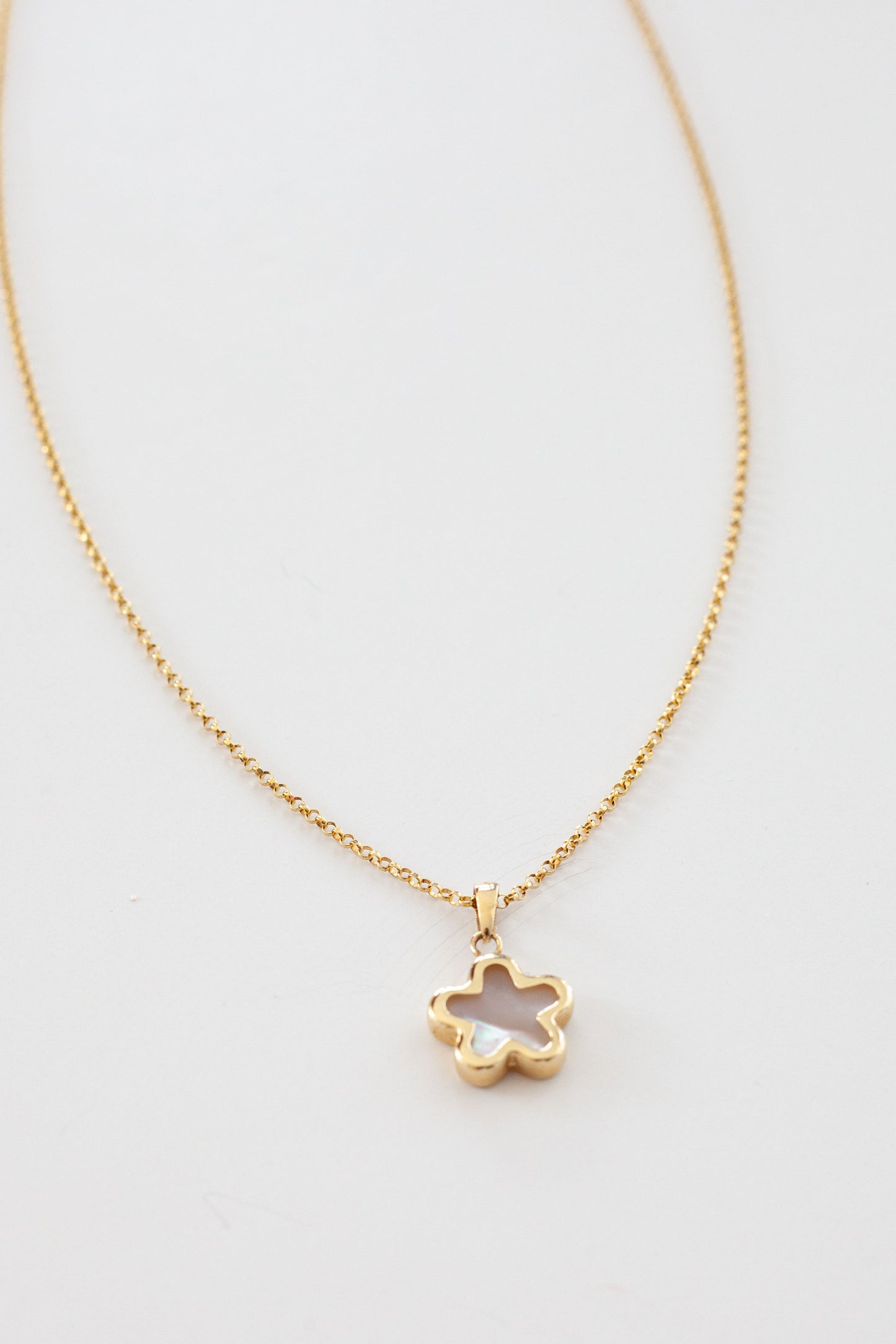 10KT Gold Star Necklace