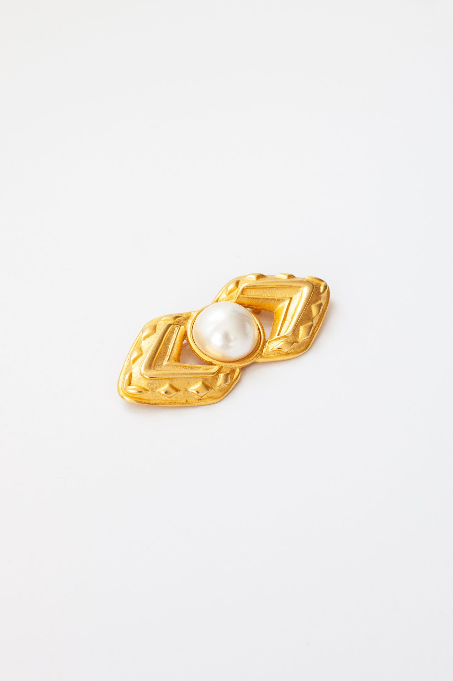 Vintage Pearl Brooch