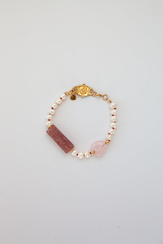 *PREORDER* Raya Bracelet Pink