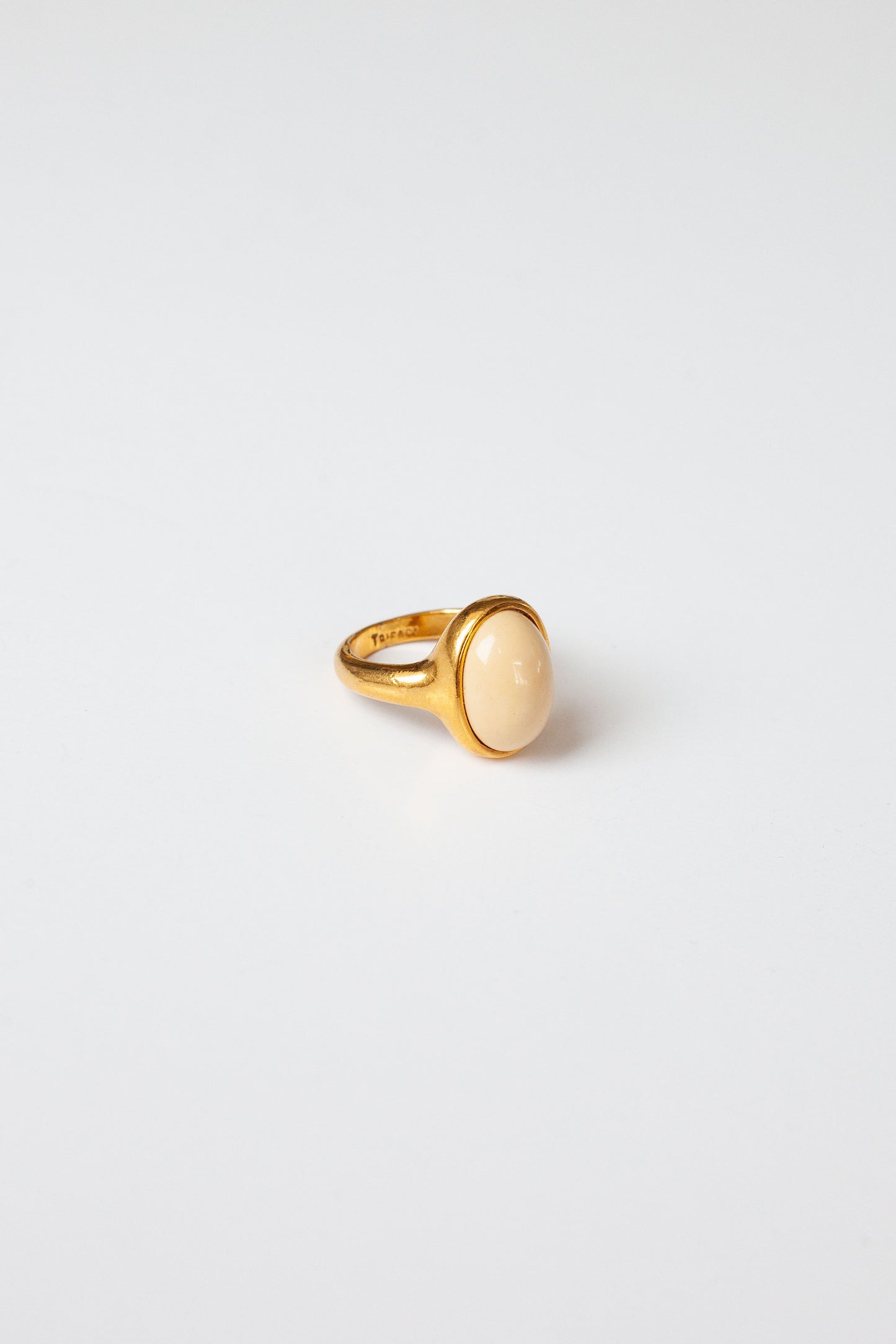 Vintage Cream Lucite Ring