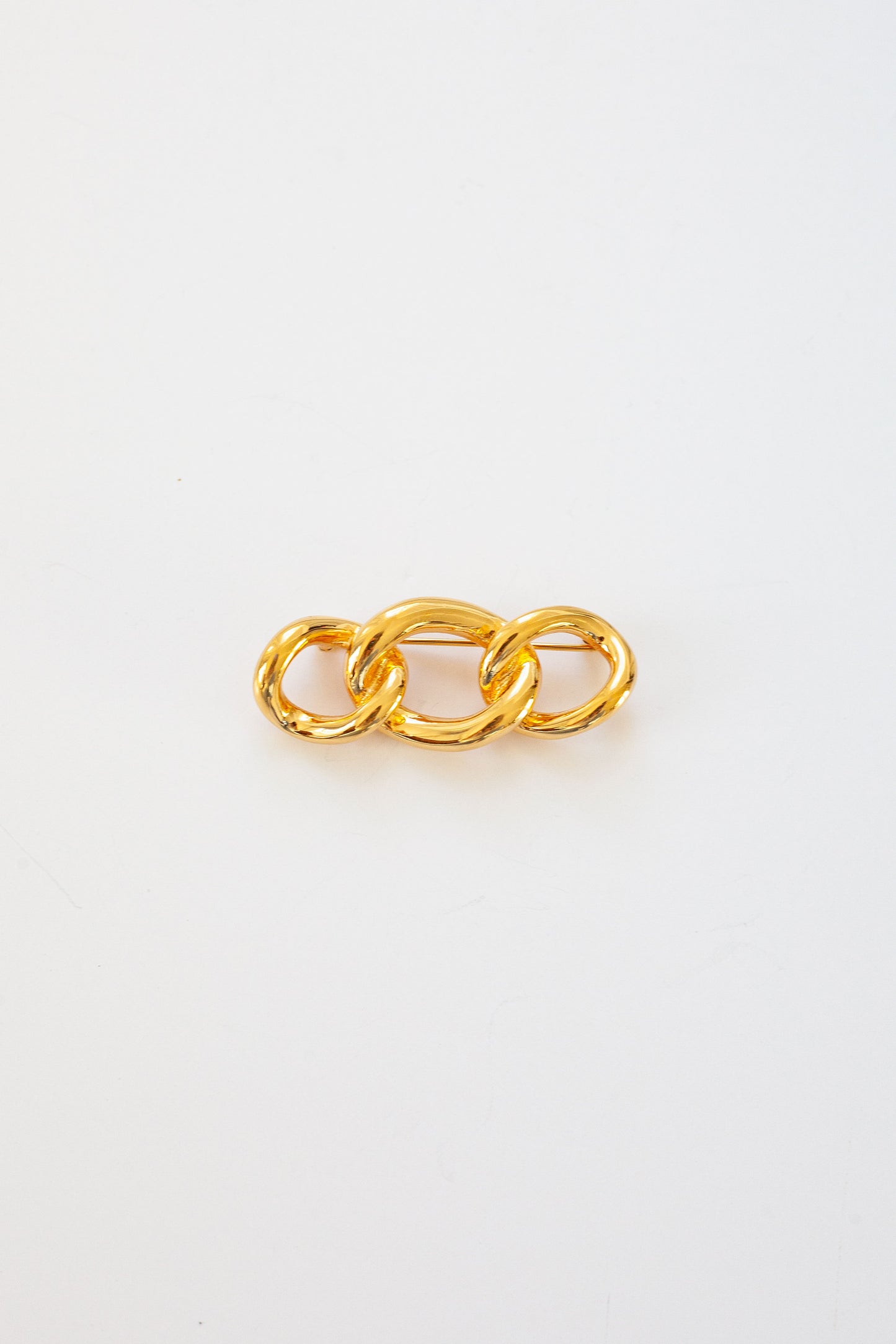 Vintage Designer Interlocking Loop Brooch