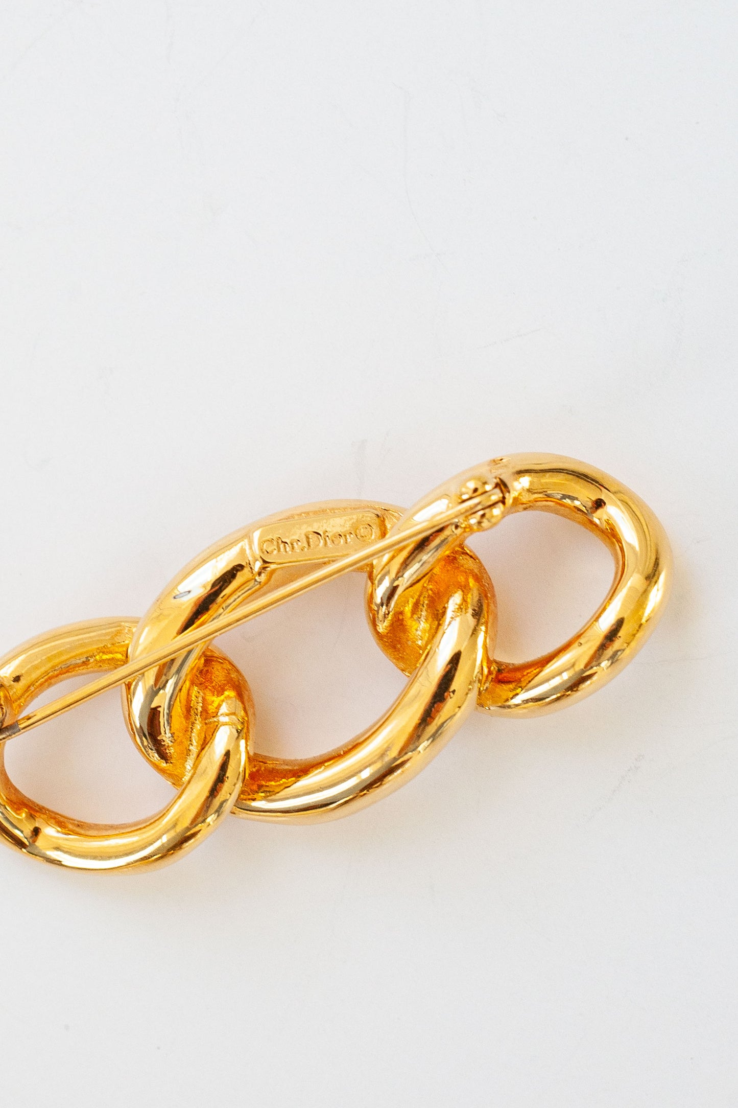 Vintage Designer Interlocking Loop Brooch