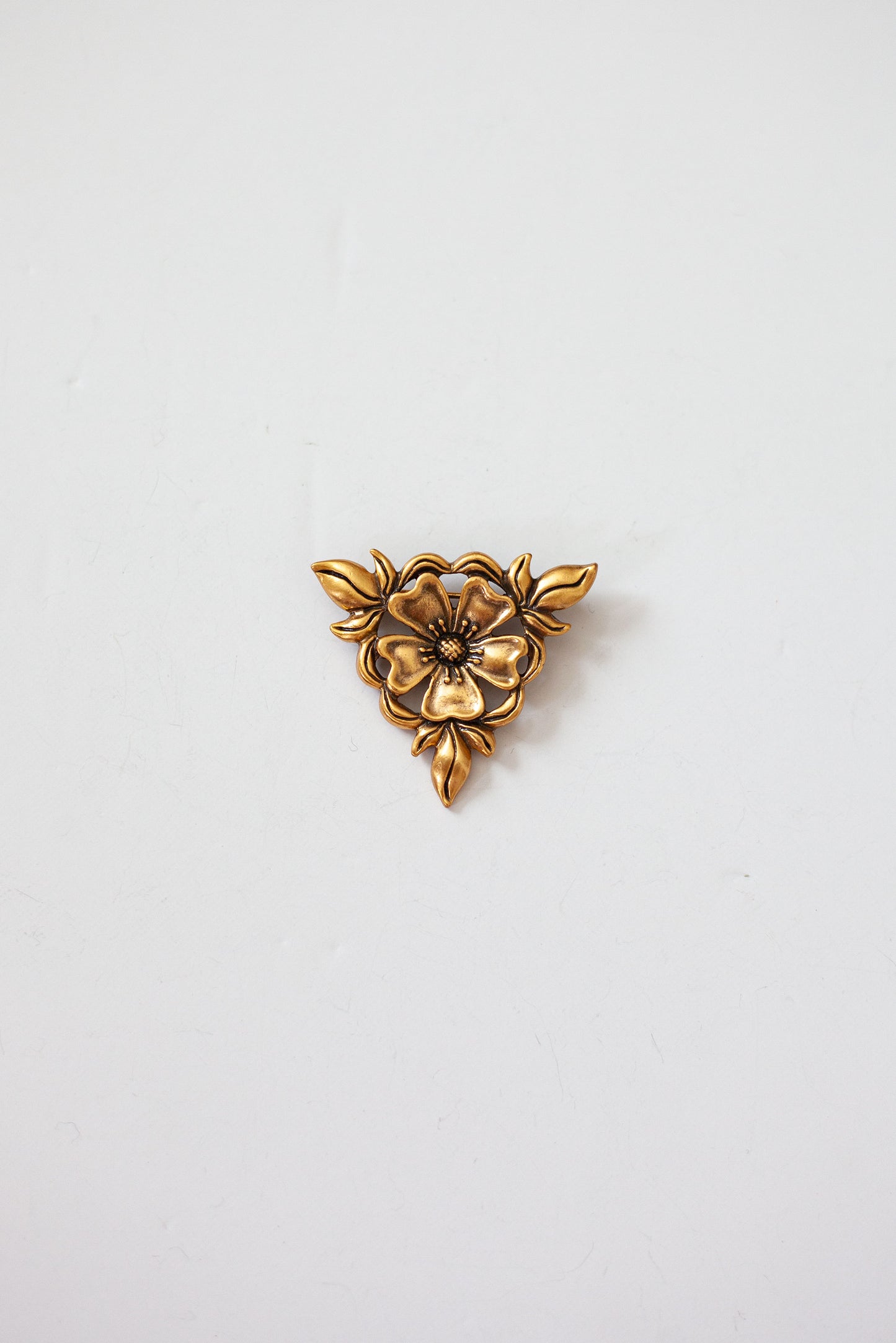 Vintage Flower Crest Brooch