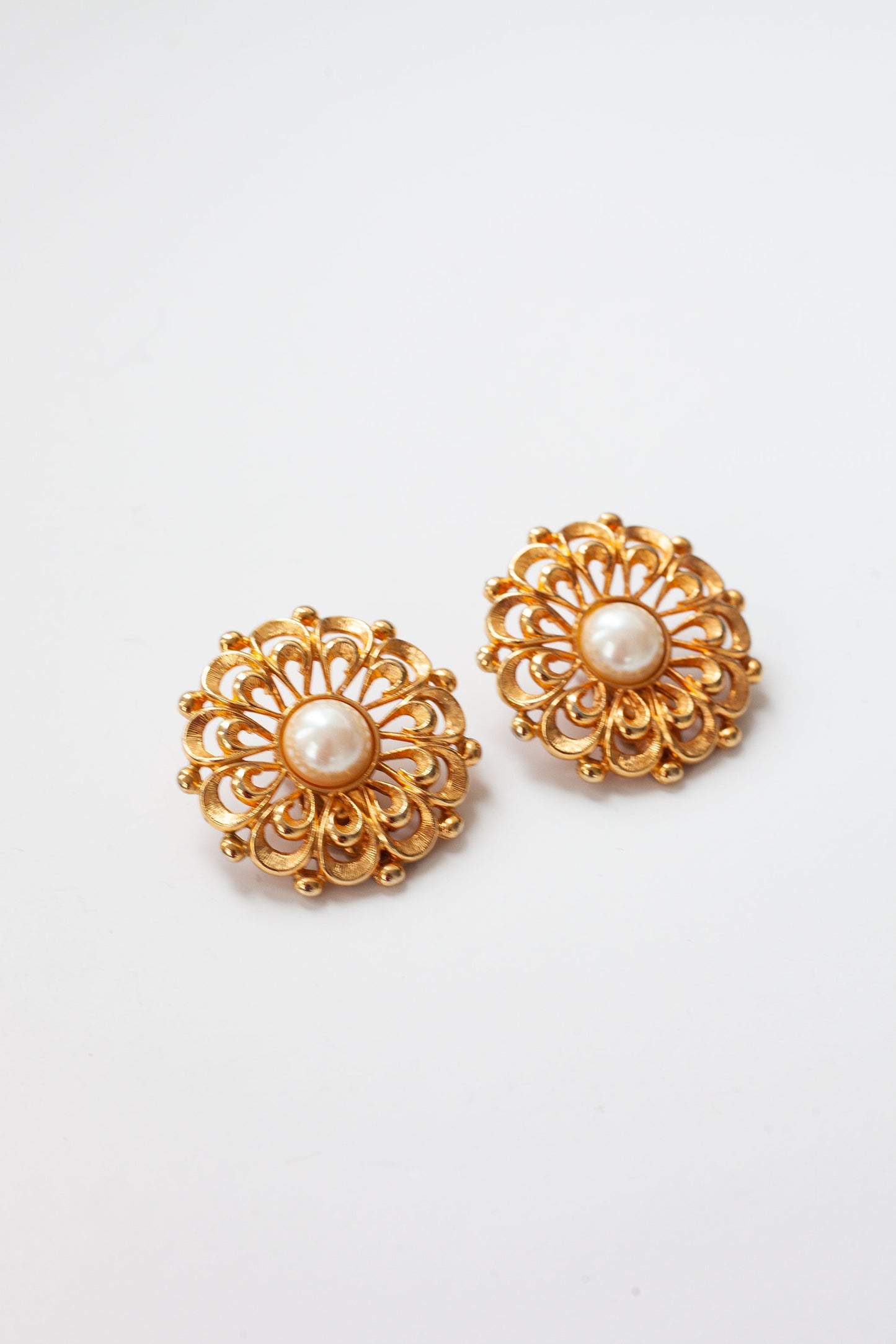 Vintage Floral Pearl Earrings