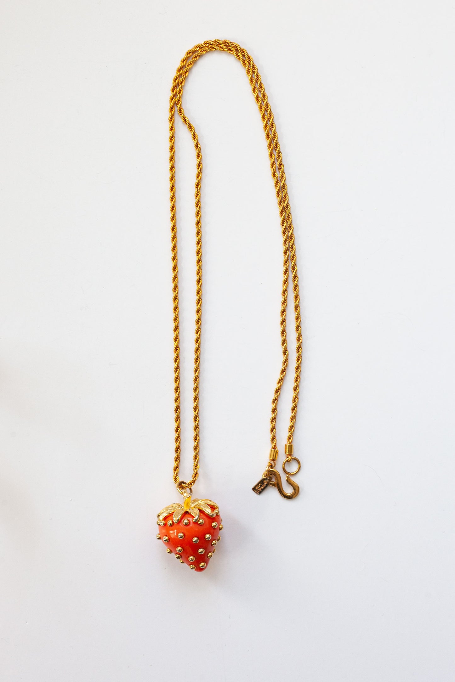 Vintage Stawberry Pendant Necklace
